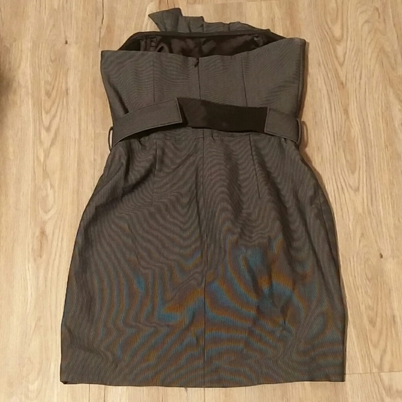 VENUS | Strapless dress - Picture 3 of 6